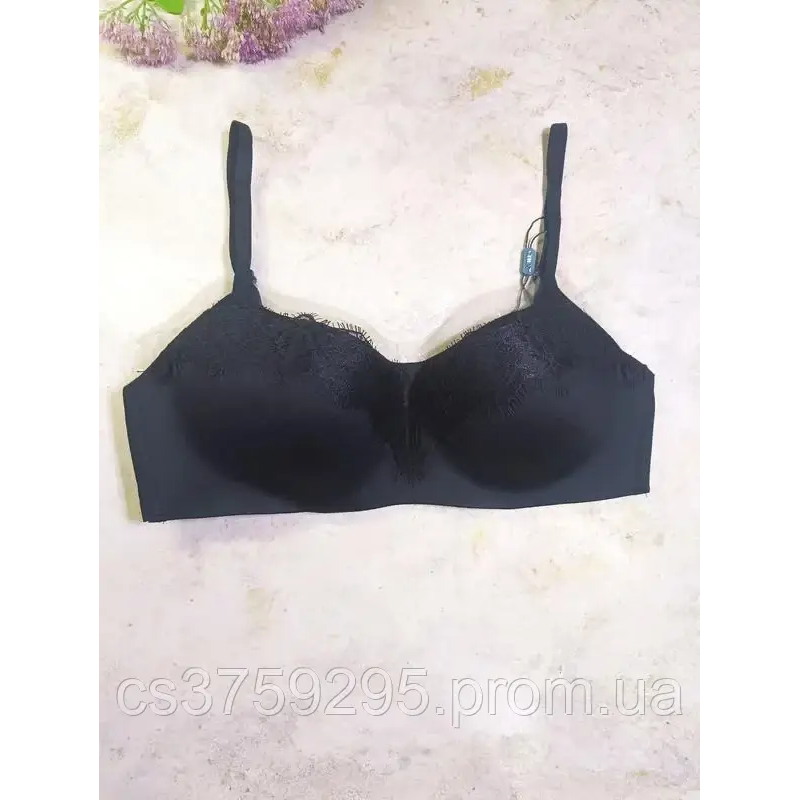 Бюстгалтер без кісточок з мереживом 