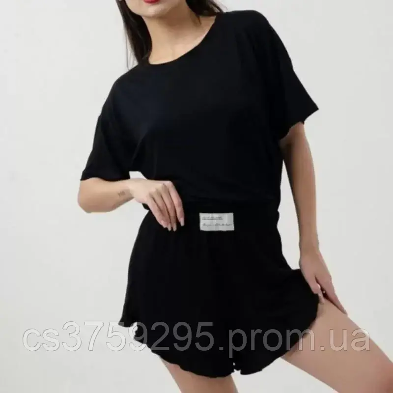 Комплект футболка та шорти в мілкий рубчик з бавовни 