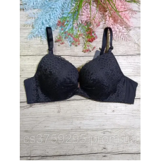 Бюстгалтер з мереживом на коректорі