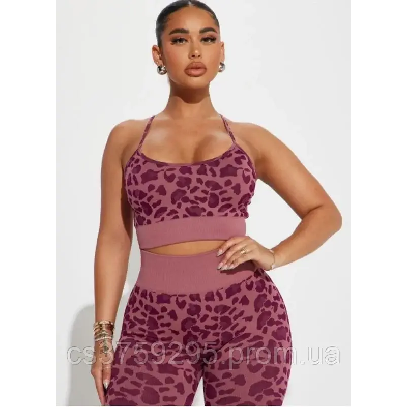 Спортивний топ зі з“ємними чашками  