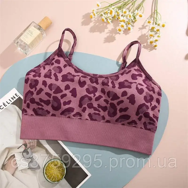 Спортивний топ зі з“ємними чашками  