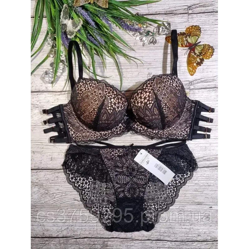 Шикарний комплект бюстгальтер та трусики з мереживом