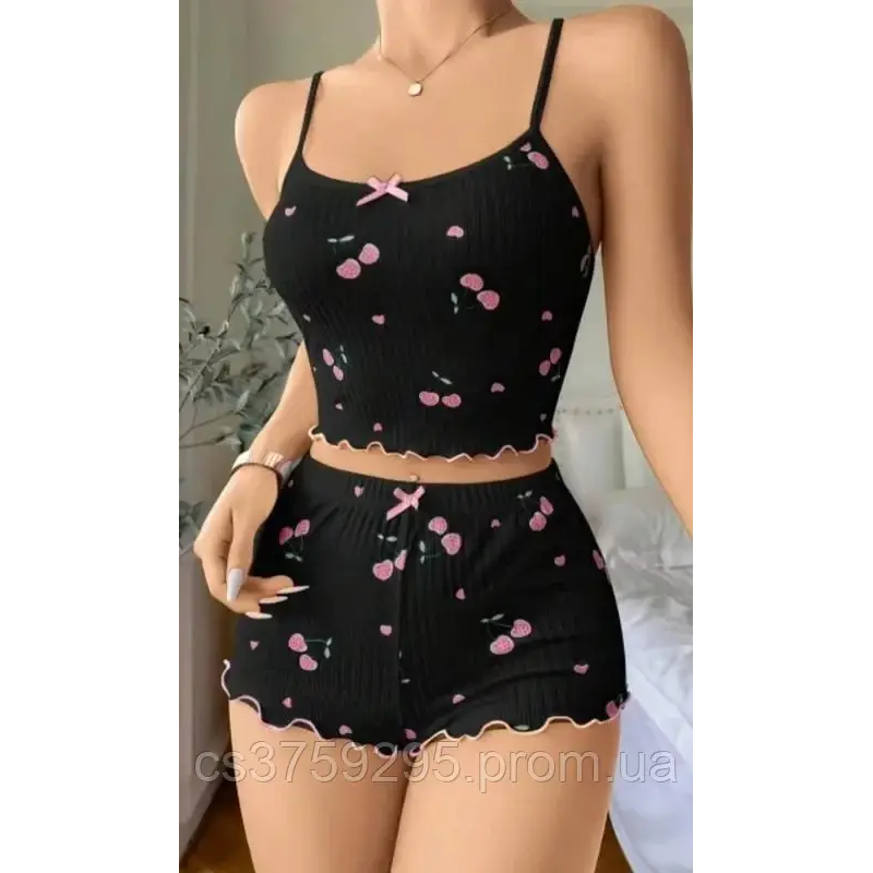 Домашній костюм в вишеньки 